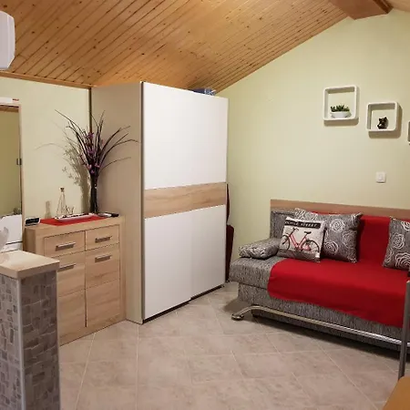 Studio-apartman-diana *